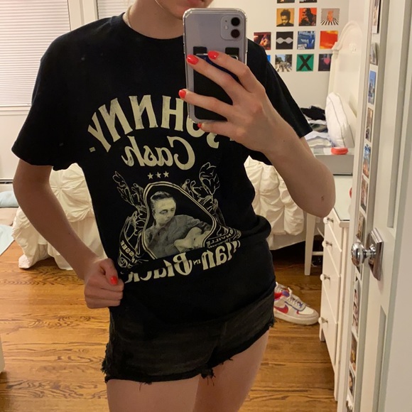 Johnny Cash Man in Black graphic tee - Picture 3 of 3